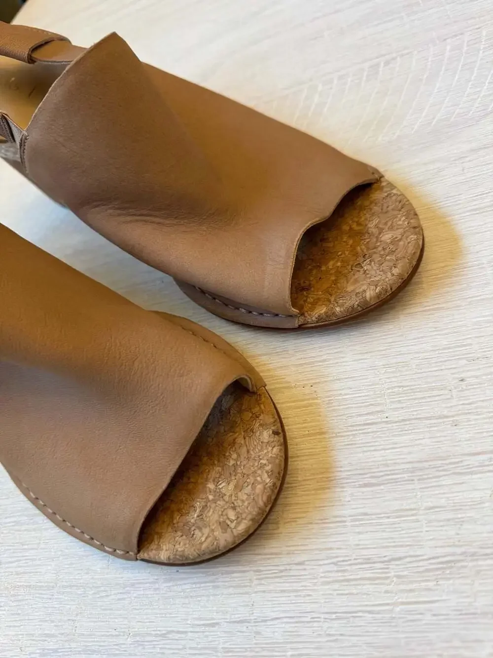 Clarks Tan Leather Wedge Sandals Open Toe Slingback Size 9.5